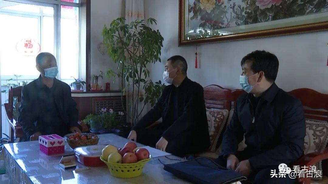 疫情醫(yī)護(hù)人員與小巷神秘寶藏，特色小店的隱藏魅力