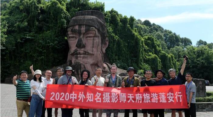 四川蓬安今日友情與陪伴的溫暖瞬間，最新溫馨新聞報(bào)道