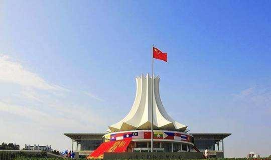 景洪最新包吃住工作，變化帶來自信與成就，啟程勵志人生之旅