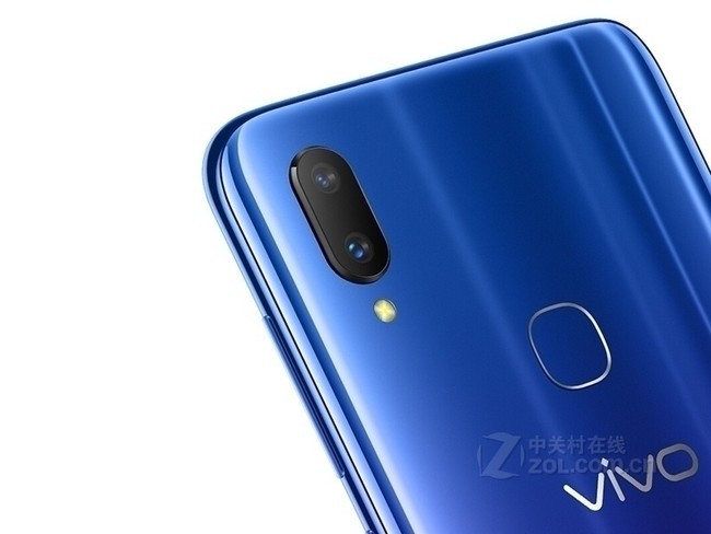 Vivoy最新款手機(jī)，小巷深處的驚喜寶藏