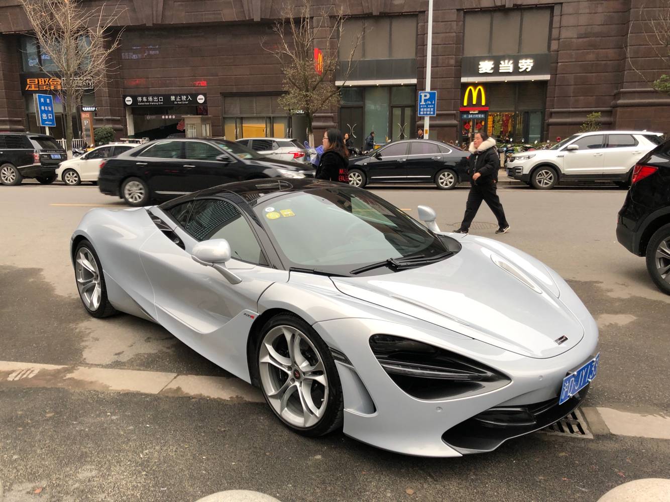時(shí)代浪潮下的速度與激情，跑車(chē)最新資訊一網(wǎng)打盡